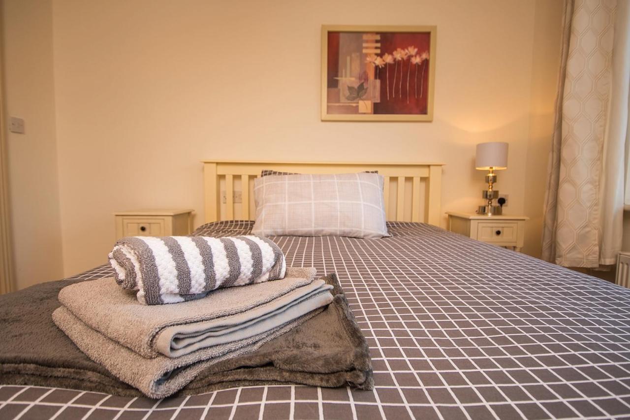 Bradog House - Beautiful 4 Bedroom House In Central בונדוראן מראה חיצוני תמונה